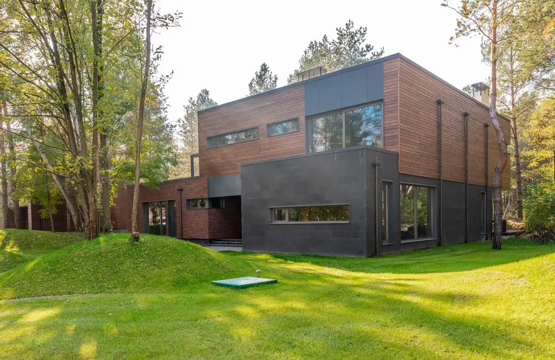 Marietta home with energy-efficient replacement windows